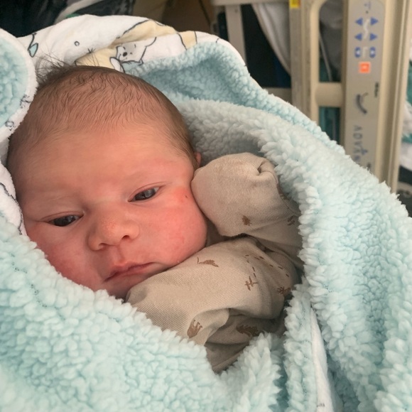 Welcome to my closet! I♥️God,Church,Fam&Friends😘 - Picture 7 of 13